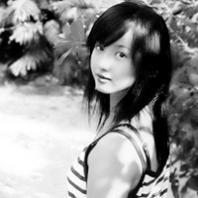 韩系女生黑白头像_www.qqtu8.net